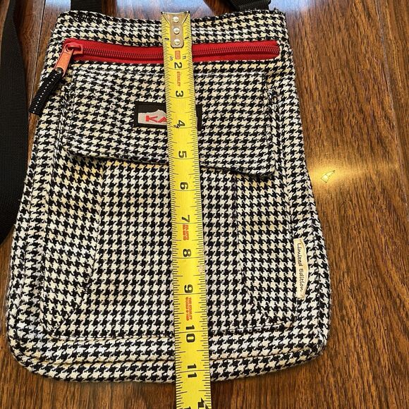 Kavu Keeper Crossbody Shoulder Bag Black Red Houndstooth Limited Edition Alabama - Picture 3 of 11